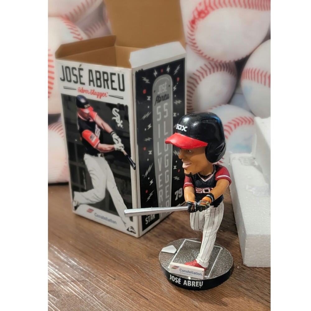 José Abreu Chicago White Sox 2018 Silver Slugger SGA Bobblehead NIB